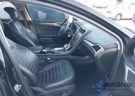 2013 Ford Fusion Se z USA, uszkodzony, nr VIN 3FA6P0HR2DR138241